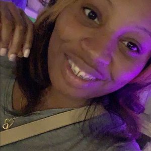 Meet your Posher, Brittney